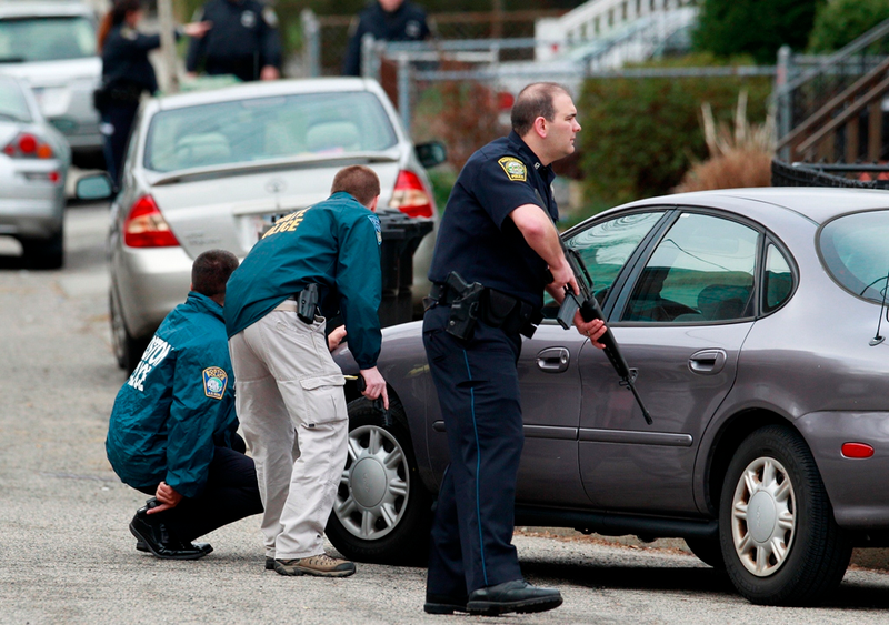 Illustration for article titled Scenes From The Watertown Manhunt